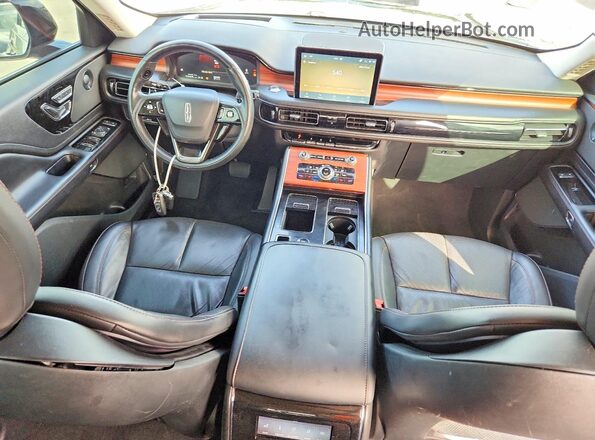 5LM5J7WC3NGL19851 2022 LINCOLN AVIATOR Black Dashboard view