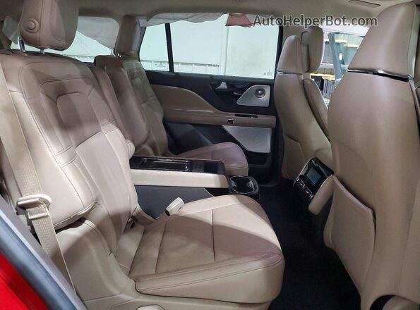 5LM5J7WC6LGL11577 2020 LINCOLN AVIATOR Красный Вид задней части салона