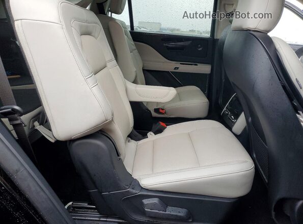 5LM5J7WC8SGL05178 2025 LINCOLN AVIATOR Black Rear interior view