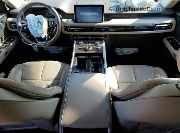 5LM5J7WC9MGL11588 2021 LINCOLN AVIATOR White Առջևի վահանակի տեսք