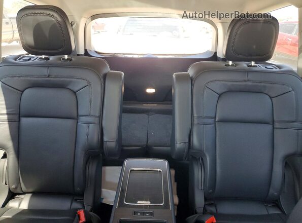 5LM5J7XC0SGL11815 2025 LINCOLN AVIATOR White Вид задніх сидінь
