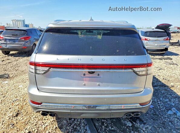 5LM5J7XC1LGL09217 2020 LINCOLN AVIATOR Silver უკანა ხედი