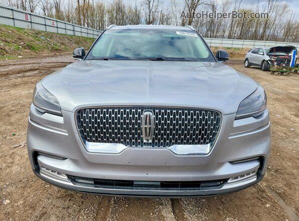 5LM5J7XC2LGL16967 2020 LINCOLN AVIATOR Silver წინა ხედი