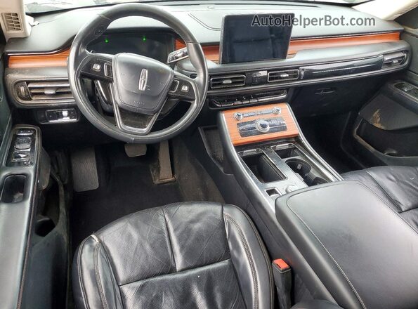 5LM5J7XC3LGL15536 2020 LINCOLN AVIATOR Gray Dashboard view