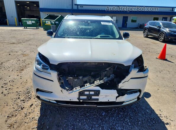 5LM5J7XC7LGL09819 2020 LINCOLN AVIATOR White Front view