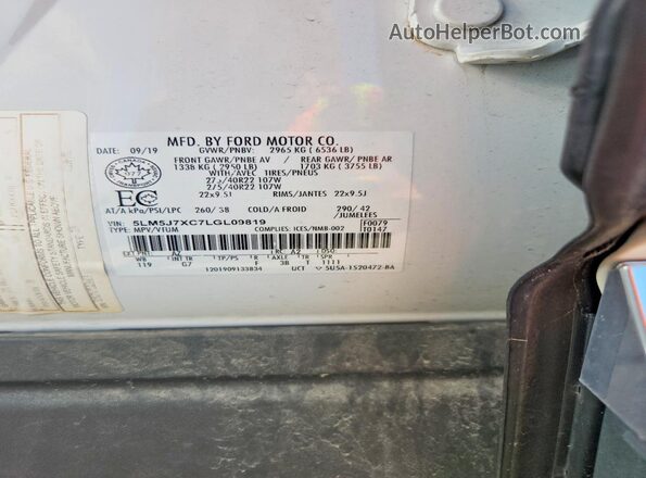 5LM5J7XC7LGL09819 2020 LINCOLN AVIATOR White VIN sticker view