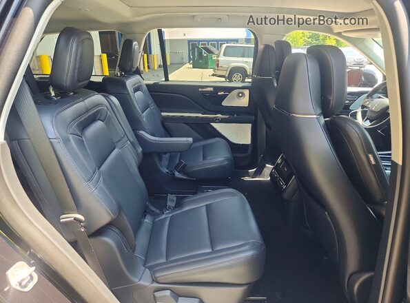 5LM5J7XC8TGL11255 2026 LINCOLN AVIATOR Black Սալոնի հետևի տեսք