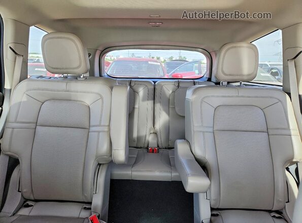 5LM5J7XCXNGL05640 2022 LINCOLN AVIATOR White Հետևի նստատեղերի տեսք