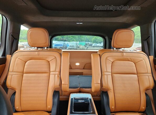 5LM5J9XC4NGL03619 2022 LINCOLN AVIATOR Gray Vista de los asientos traseros