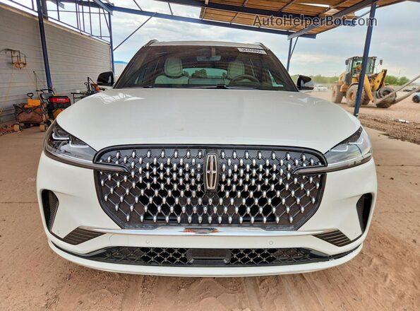 5LM5J9XC7SGL28932 2025 LINCOLN AVIATOR White Vista frontal