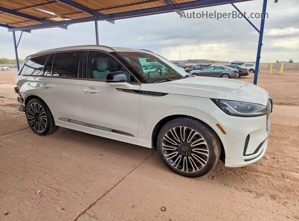 5LM5J9XC7SGL28932 2025 LINCOLN AVIATOR White Delantero derecho