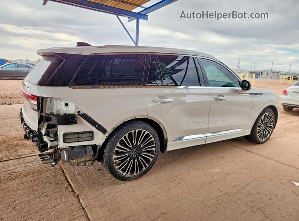 5LM5J9XC7SGL28932 2025 LINCOLN AVIATOR Белый Задняя правая четверть