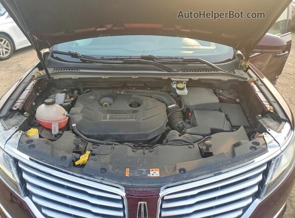 5LMCJ1C93JUL21964 2018 LINCOLN MKC Burgundy Vista del compartimento del motor