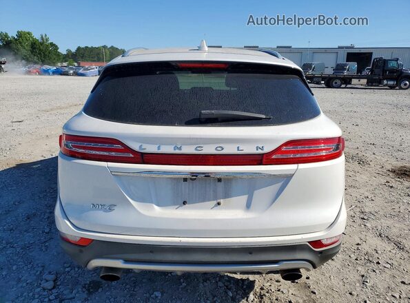 5LMCJ1C93KUL09976 2019 LINCOLN MKC White Вид ззаду