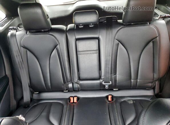 5LMCJ1C94GUJ22043 2016 LINCOLN MKC Silver უკანა სავარძლების ხედი