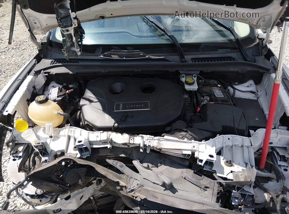 5LMCJ1C94HUL40467 2017 LINCOLN MKC White Rear view