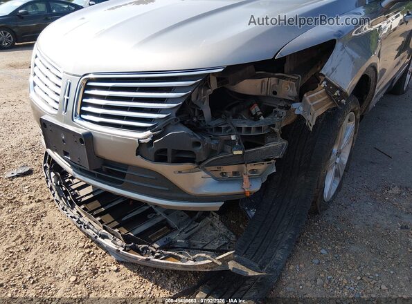 5LMCJ1C94HUL55339 2017 LINCOLN MKC Silver Vista frontal