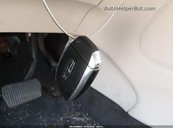 5LMCJ1C94HUL55339 2017 LINCOLN MKC Silver Vista del salpicadero