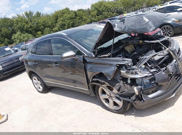 5LMCJ1C96HUL61773 2017 LINCOLN MKC Gray Rear interior view