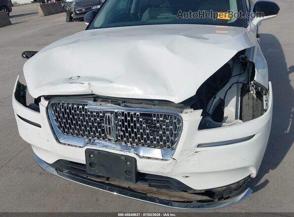 5LMCJ1C97NUL05658 2022 LINCOLN CORSAIR White Widok z przodu