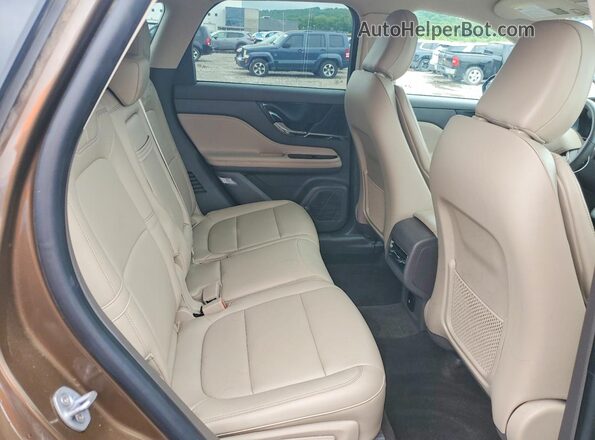5LMCJ1C99NUL24762 2022 LINCOLN CORSAIR Brown Вид задньої частини салону