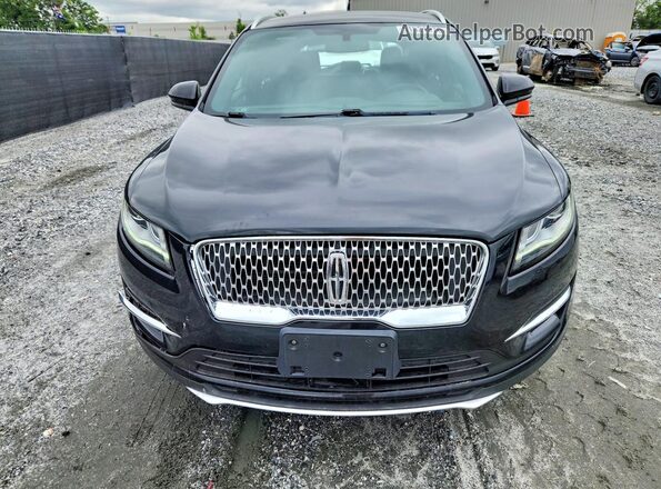 5LMCJ1D90KUL06984 2019 LINCOLN MKC Black Front view