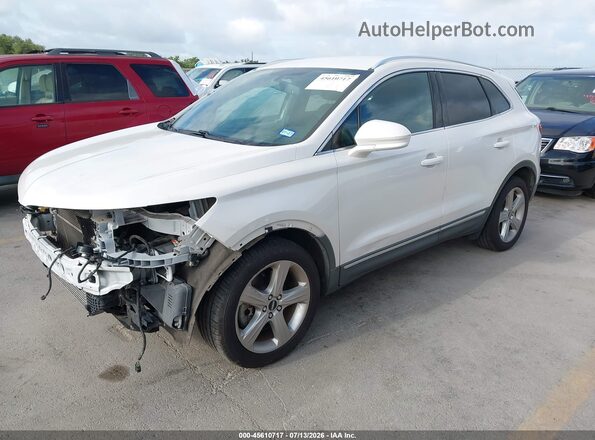 5LMCJ1D98HUL32483 2017 LINCOLN MKC Белый Передняя левая четверть