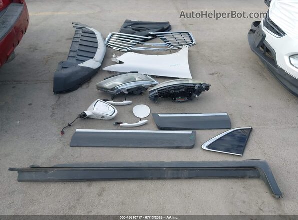 5LMCJ1D98HUL32483 2017 LINCOLN MKC Белый Вид щитка приборов