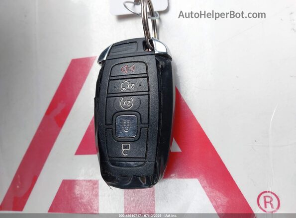 5LMCJ1D98HUL32483 2017 LINCOLN MKC Белый Вид панели приборов