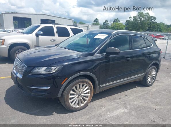 5LMCJ1D98KUL07008 2019 LINCOLN MKC Черный Передняя левая четверть