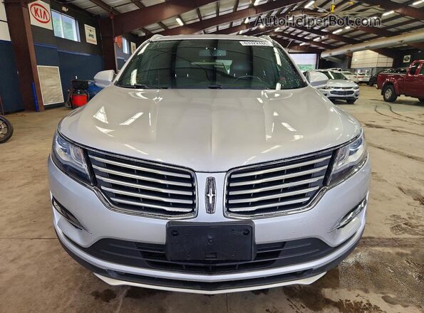 5LMCJ1D99HUL32332 2017 LINCOLN MKC Серебряный Вид спереди