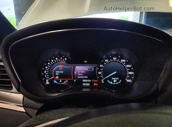 5LMCJ1D99HUL32332 2017 LINCOLN MKC Серебряный Вид щитка приборов
