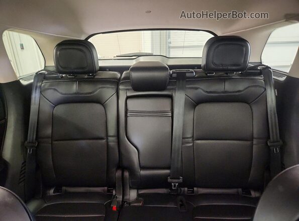 5LMCJ1DA6PUL15030 2023 LINCOLN CORSAIR White Rear seats view