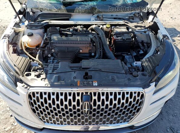 5LMCJ1DA9RUL26963 2024 LINCOLN CORSAIR White Vista del compartimento del motor