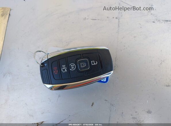 5LMCJ2C90HUL08864 2017 LINCOLN MKC Gray Widok deski rozdzielczej