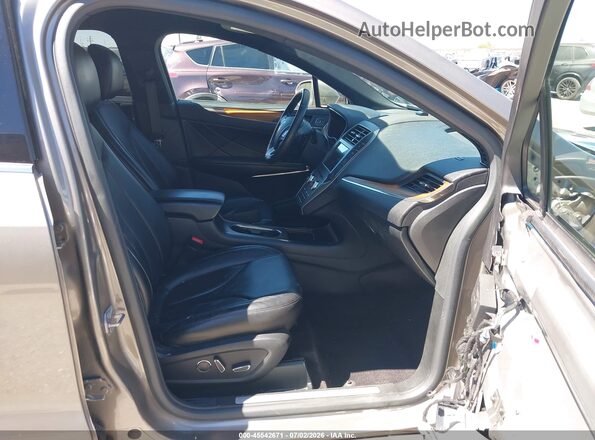 5LMCJ2C90HUL08864 2017 LINCOLN MKC Gray Widok wnętrza z przodu