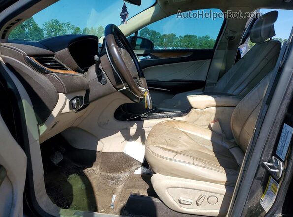 5LMCJ2C91HUL49679 2017 LINCOLN MKC Gray Вид салону спереду