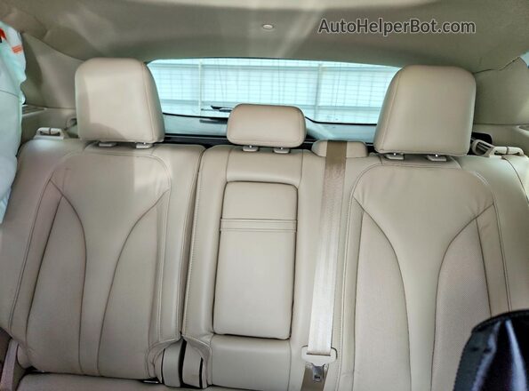 5LMCJ2C91JUL30555 2018 LINCOLN MKC Beige უკანა სავარძლების ხედი