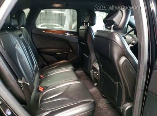 5LMCJ2C93HUL08518 2017 LINCOLN MKC Черный Вид задней части салона