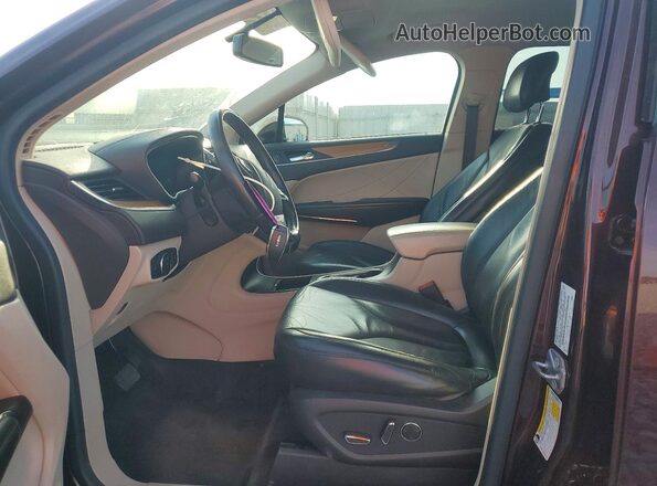 5LMCJ2C95JUL13841 2018 LINCOLN MKC Maroon Vista interior delantera
