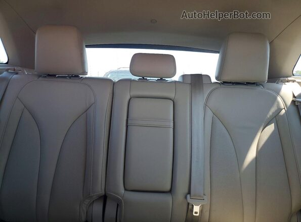 5LMCJ2D94KUL12955 2019 LINCOLN MKC Red უკანა სავარძლების ხედი