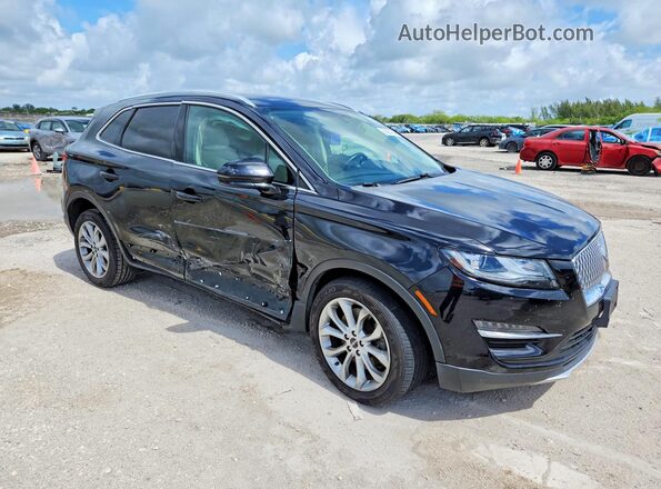 5LMCJ2D95KUL44300 2019 LINCOLN MKC Black Przód prawy