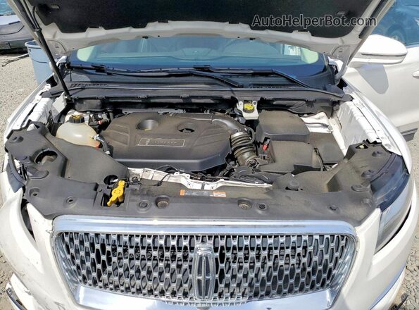 5LMCJ2D96KUL42930 2019 LINCOLN MKC White Widok komory silnika