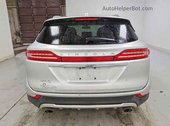 5LMCJ2D97KUL44296 2019 LINCOLN MKC Silver უკანა ხედი