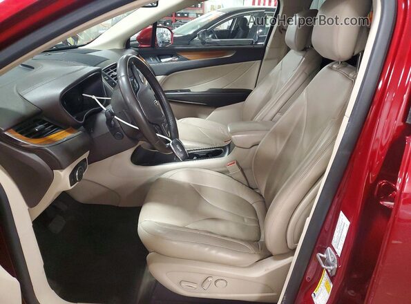 5LMCJ2D98JUL01200 2018 LINCOLN MKC Red Vista interior delantera