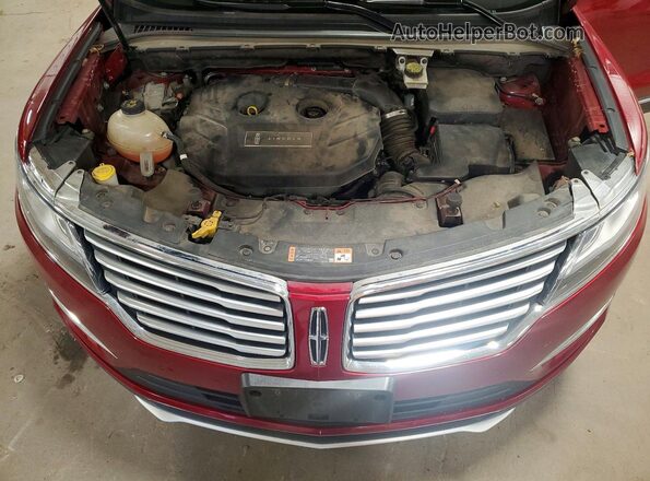 5LMCJ2D98JUL01200 2018 LINCOLN MKC Red Vista del compartimento del motor
