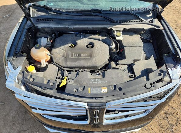 5LMCJ2D99HUL16184 2017 LINCOLN MKC Черный Вид задней части салона