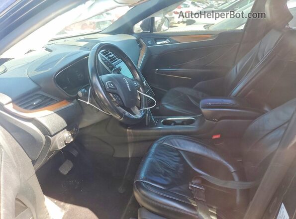 5LMCJ2D9XHUL46553 2017 LINCOLN MKC Blue Vista interior delantera
