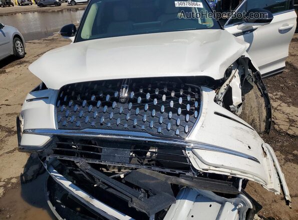 5LMCJ2DA3SUL03268 2025 LINCOLN CORSAIR White Vista del compartimento del motor