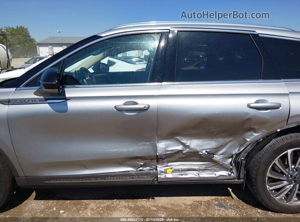 5LMCJ2DA5RUL22107 2024 LINCOLN CORSAIR Silver Vista interior trasera